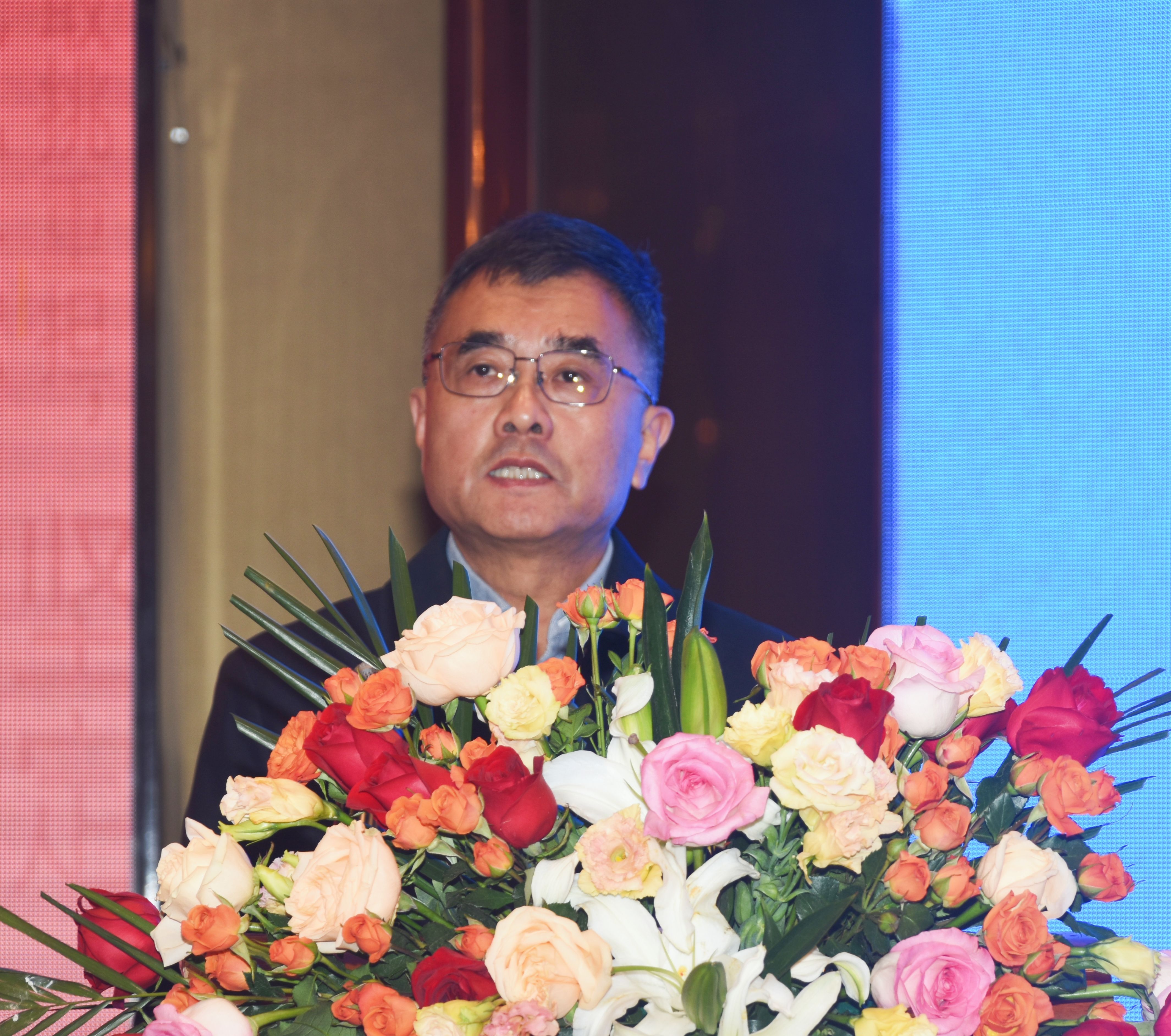 王瑞_副本.jpg 王瑞_副本.jpg