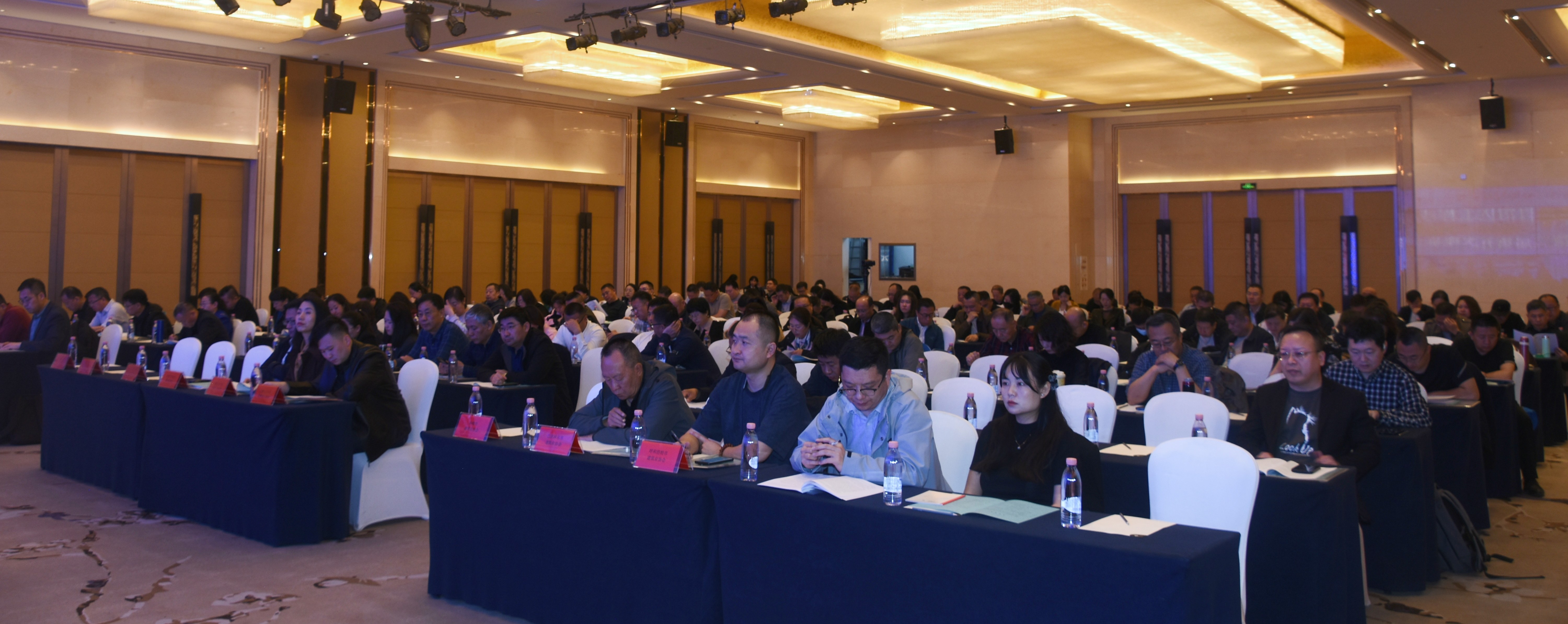 會場_副本.jpg 會場_副本.jpg